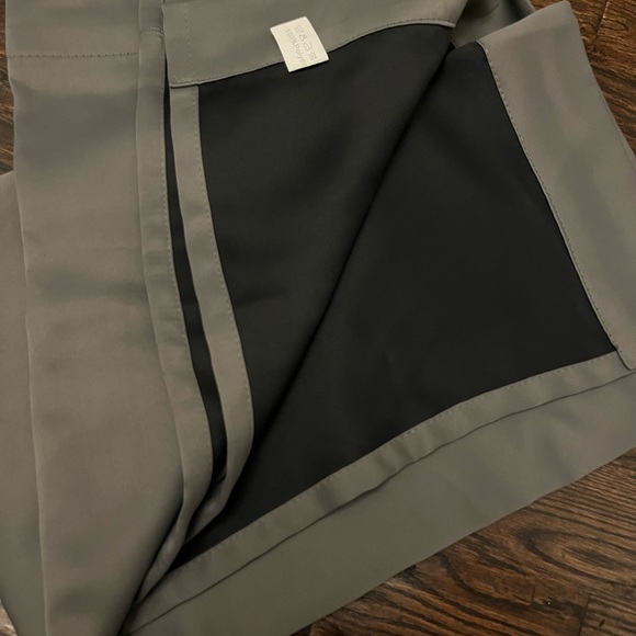 100% Thermal Blackout Curtains - Grey, 52 x 45 inch, Single - Picture 6 of 6